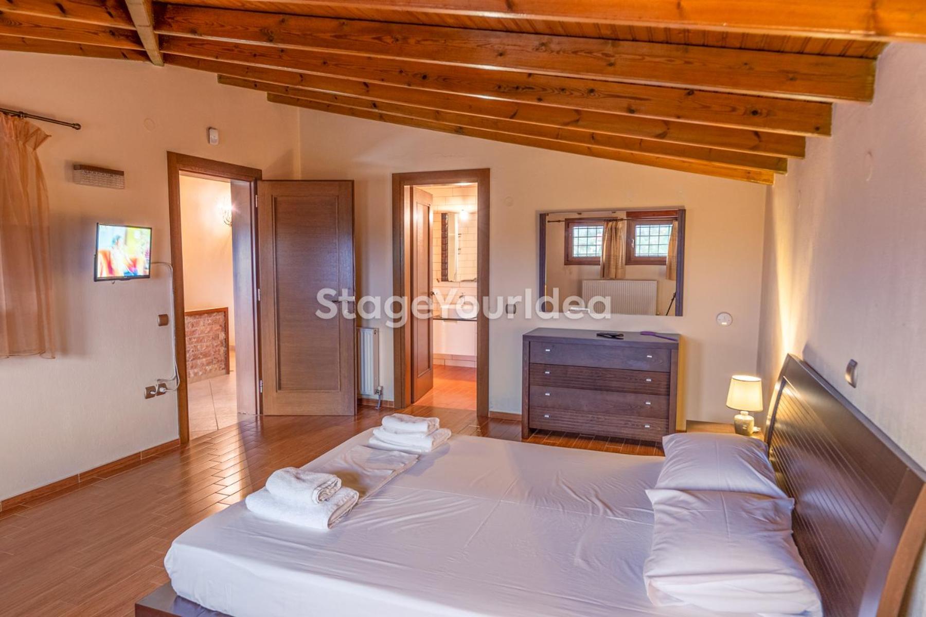 Luxury Appartment, Only 7 Minutes From Thessaloniki Airport And 15 Minutes From City Center ,For 8-23 People Also For Gatherings And Parties Neon Rysion Buitenkant foto