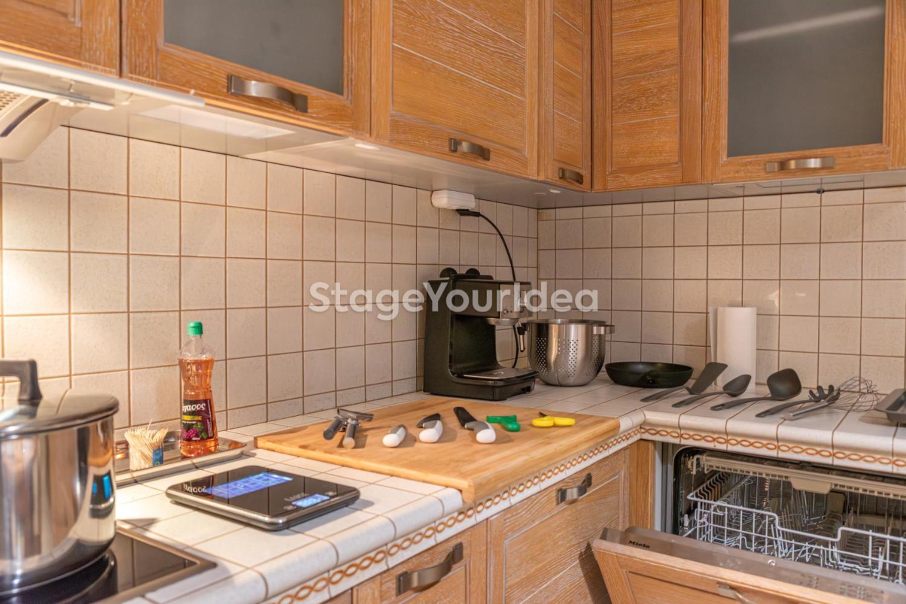 Luxury Appartment, Only 7 Minutes From Thessaloniki Airport And 15 Minutes From City Center ,For 8-23 People Also For Gatherings And Parties Neon Rysion Buitenkant foto