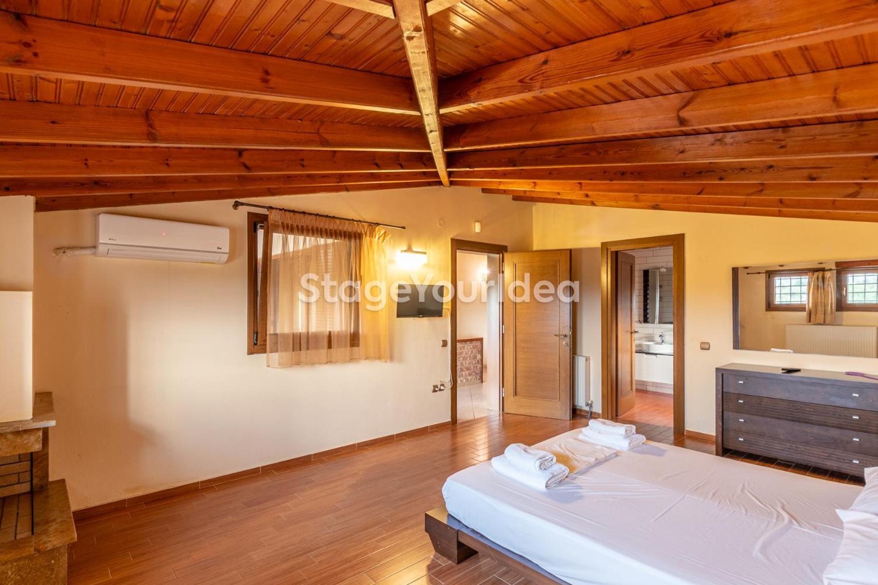 Luxury Appartment, Only 7 Minutes From Thessaloniki Airport And 15 Minutes From City Center ,For 8-23 People Also For Gatherings And Parties Neon Rysion Buitenkant foto